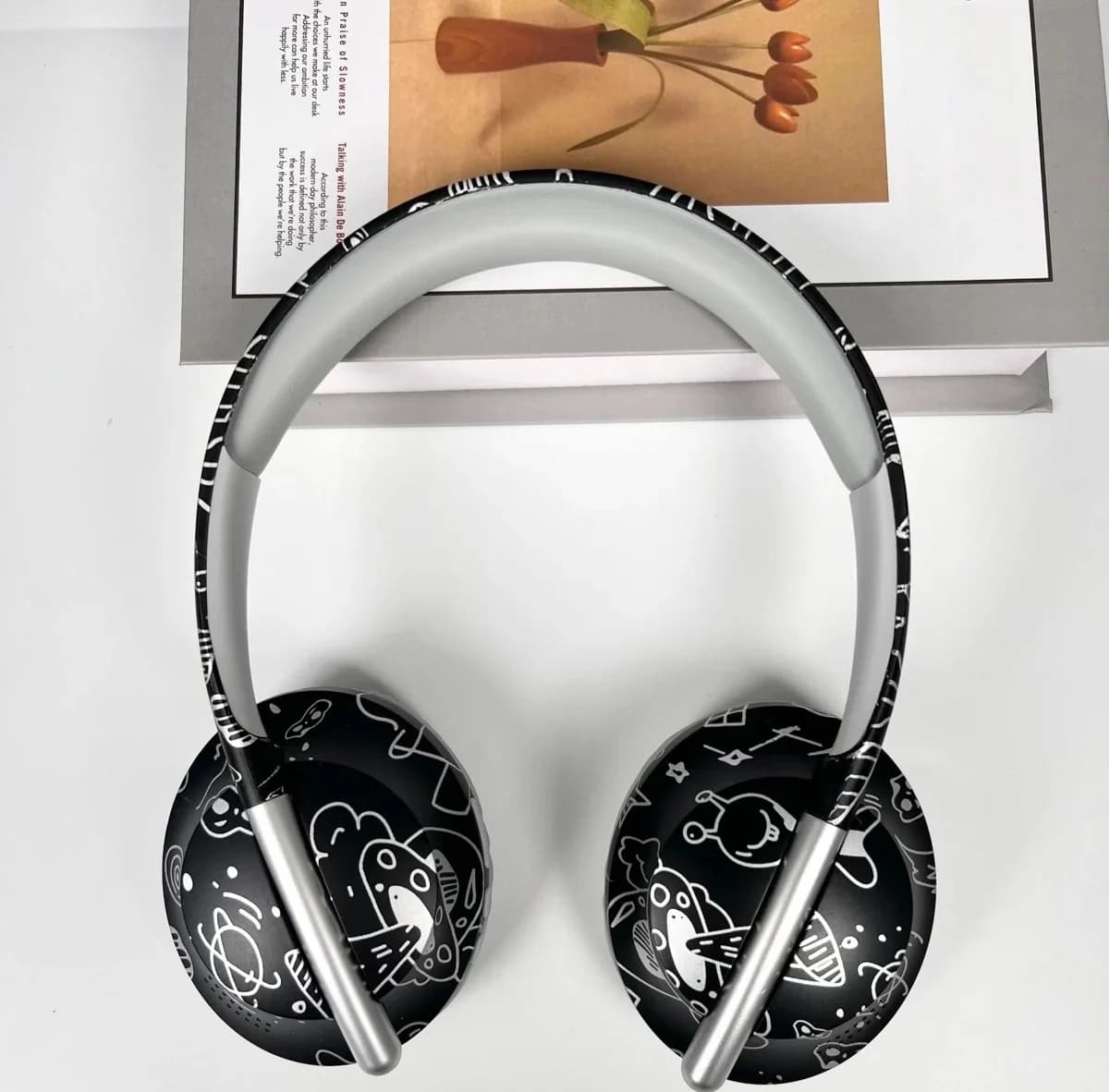 Bluetooth слушалки тип „на ухо“ със слот за TF карта и безжична връзка