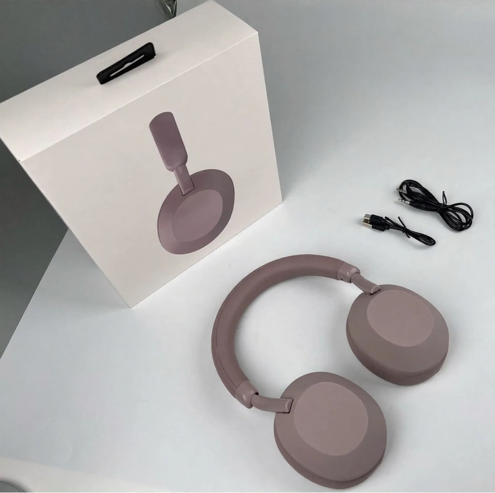ANC безжични Bluetooth слушалки тип „на ухо“ с активно шумопотискане