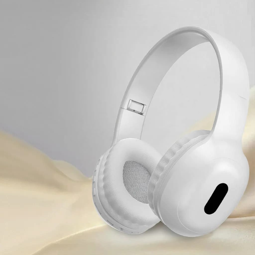 Bluetooth слушалки тип „over-ear“ със слот за TF карта и AUX вход