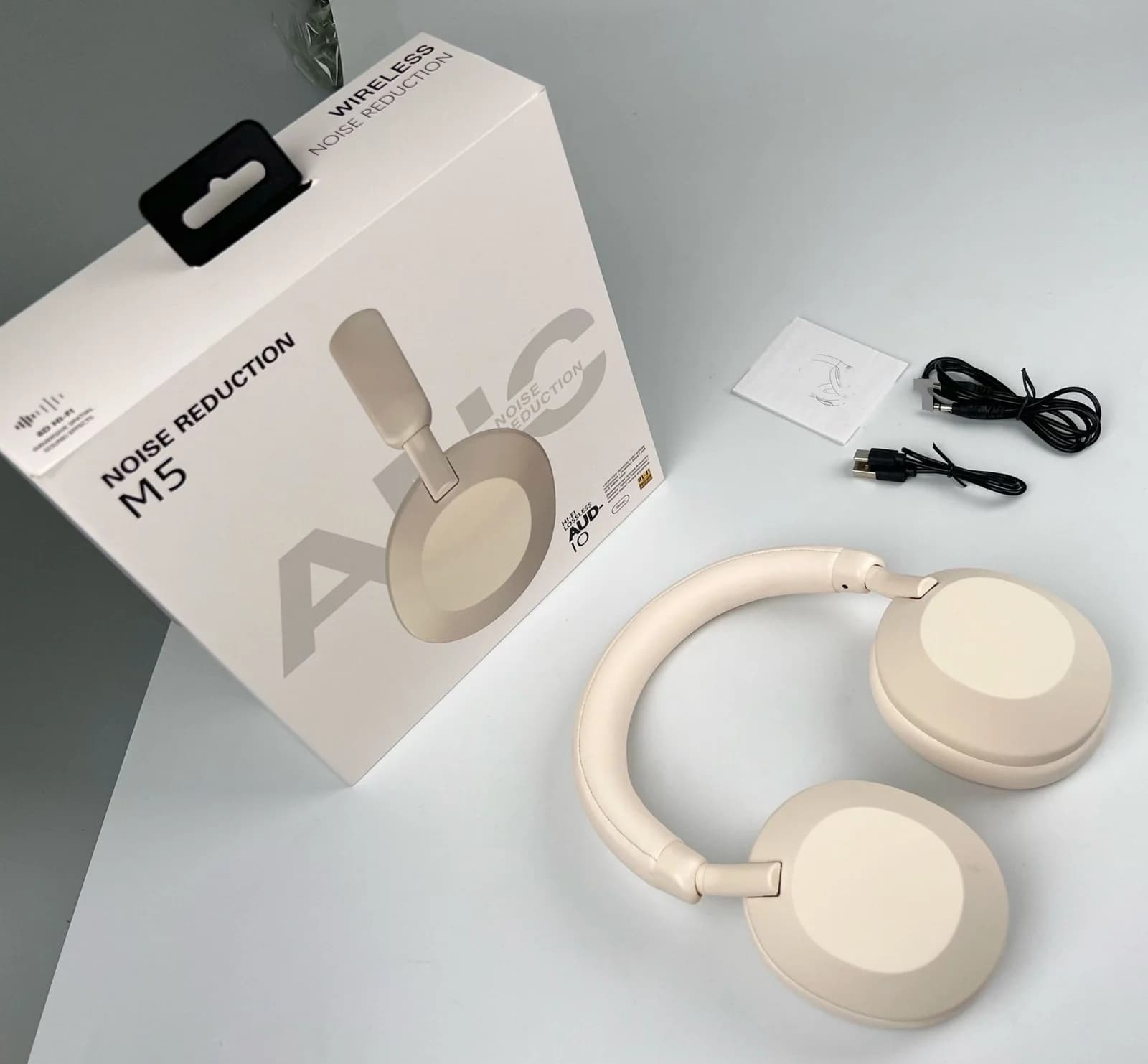 ANC безжични Bluetooth слушалки тип „на ухо“ с активно шумопотискане